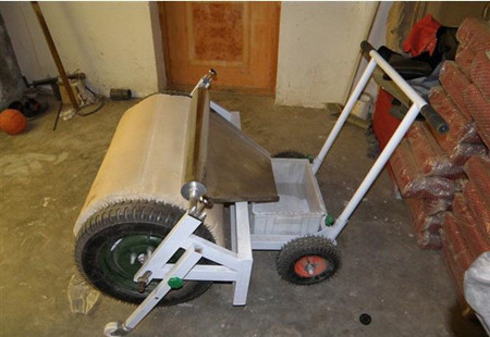 場地吸水器(吸水車)